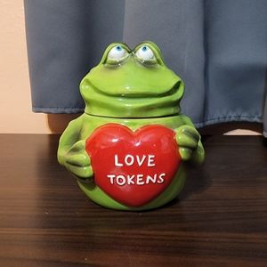 Vintage Russ Berrie Frog Love Token ceramic container
